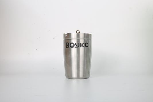 BOYKO Car Ashtray with lid Portable Ash Tray Blue Mini Car Trash Can with LED Blue Light Windproof for Outdoor Travel